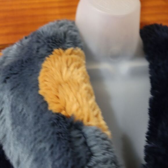 Suziklo Vintage Y2K Blue Spotted Fuzzy Trench Coat Opera Size Large/XL - Picture 3 of 13